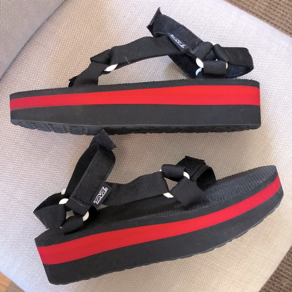 Teva Flatform Universal Sandal in Red and Black